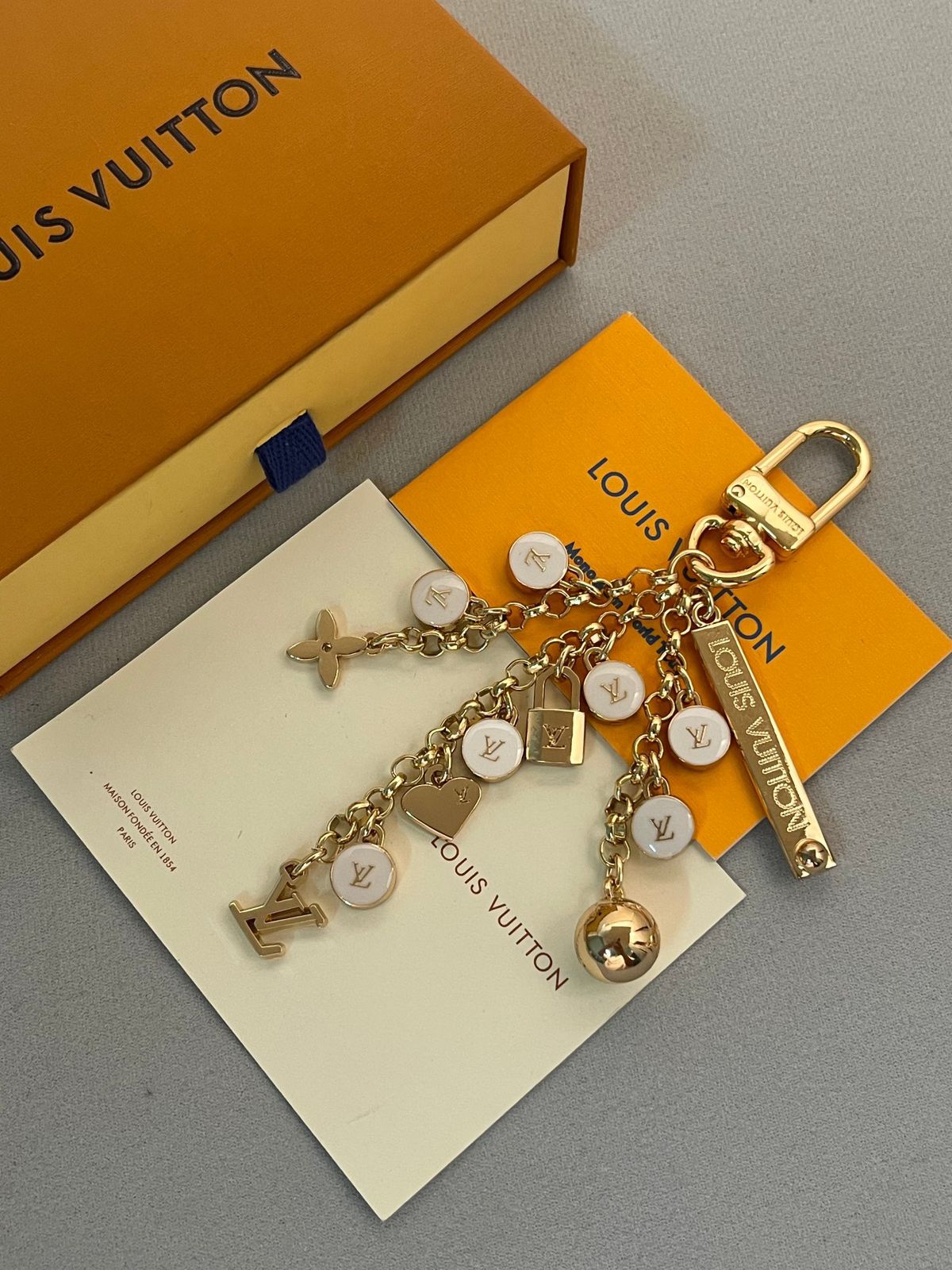 Louis Vuitton Key chain LV New collection